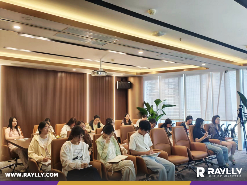 RAYLLY Holds Foreign Trade Training on Global Customer Development